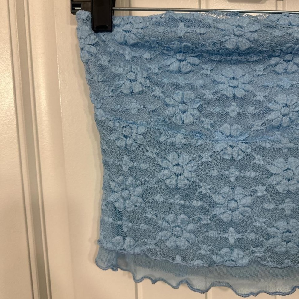 Blue lace tube top with ruffle hem. S - Picture 2 of 7